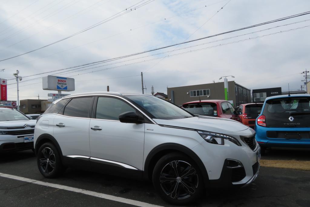 ★展示車★　プジョー3008 GTライン