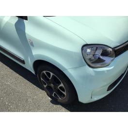 ルノー　トゥインゴ　車検ご入庫