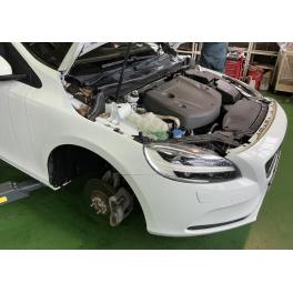 ボルボ　V40　車検ご入庫