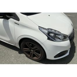 プジョー　208　車検ご入庫