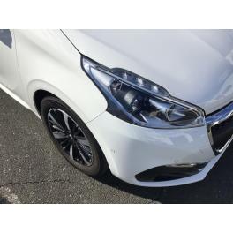 プジョー　208　車検ご入庫