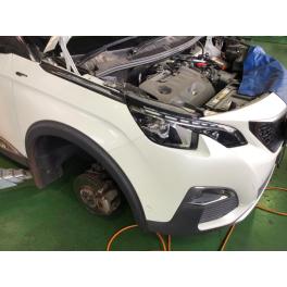 プジョー　3008　車検ご入庫