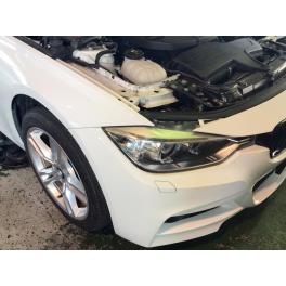 BMW　320i　車検ご入庫