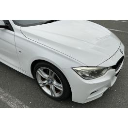 BMW　320i　車検ご入庫
