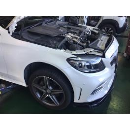 ベンツ　C200　エンジンオイル交換ご入庫