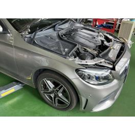 メルセデスベンツ　C220d　エンジンオイル交換ご入庫