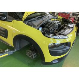 シトロエン　C4　車検ご入庫