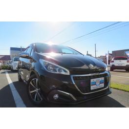 ★　展示車両　PEUGEOT２０８アリュールシエロパッケージ　ガラスルーフ付★