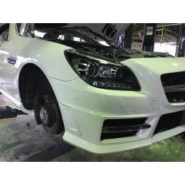 メルセデスベンツ　SLK　車検ご入庫