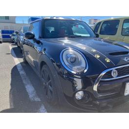 BMW　MINI　前後パッド交換ご入庫