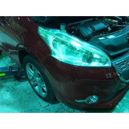 プジョー　208　車検ご入庫