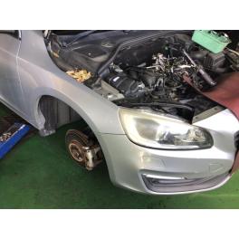 ボルボ　V40　車検ご入庫