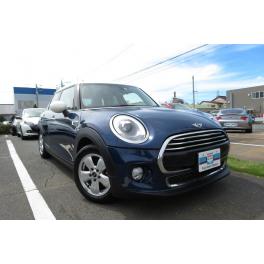 ★展示車　MINIクーパーD★ワンオーナー　禁煙車　純正ナビ